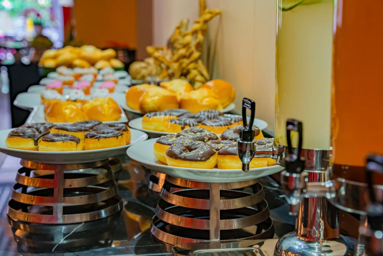 Paralia Hotel Nha Trang Buitenkant foto